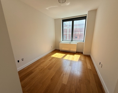  West 57th Street - Photo Thumbnail 10