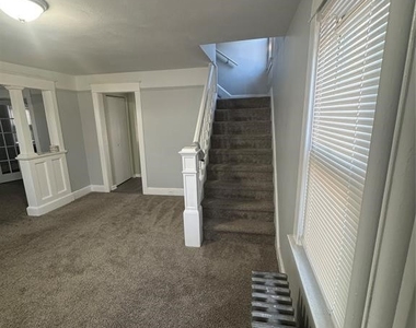 2003 Watson Boulevard - Photo Thumbnail 2