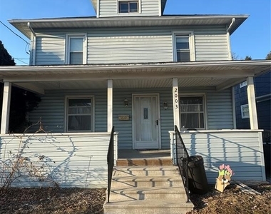 2003 Watson Boulevard - Photo Thumbnail 43