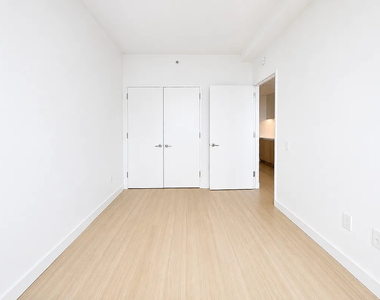 25-11 34th Street - Photo Thumbnail 6