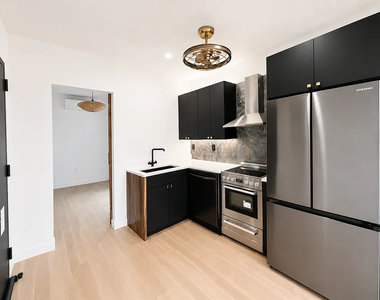 25-11 34th Street - Photo Thumbnail 2