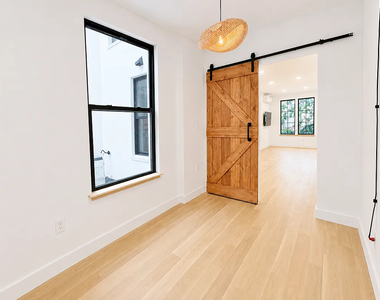 25-11 34th Street - Photo Thumbnail 9