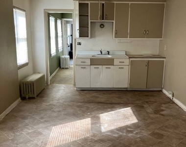 36 Hayes Street - Photo Thumbnail 4