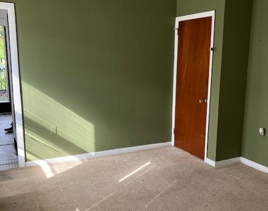 36 Hayes Street - Photo Thumbnail 13