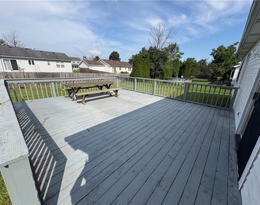 195 Island Cottage Road - Photo Thumbnail 6