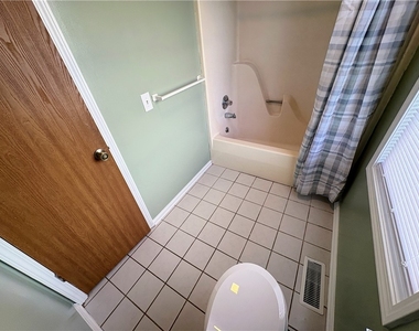 195 Island Cottage Road - Photo Thumbnail 16