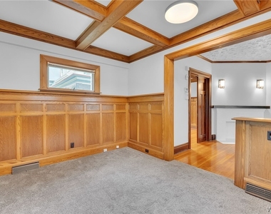 610 Ashland Avenue - Photo Thumbnail 14