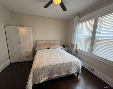 17 Tacoma Avenue - Photo Thumbnail 15