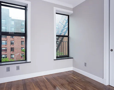16 East 116th Street - Photo Thumbnail 3