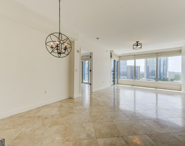 3338 Peachtree Road Ne - Photo Thumbnail 3