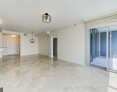 3338 Peachtree Road Ne - Photo Thumbnail 6