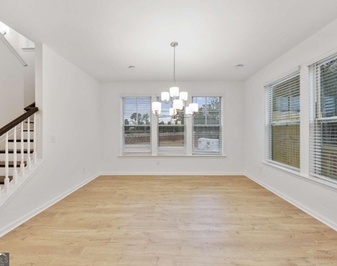 1268 Berwyn Way - Photo Thumbnail 8