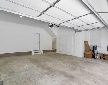 1268 Berwyn Way - Photo Thumbnail 32