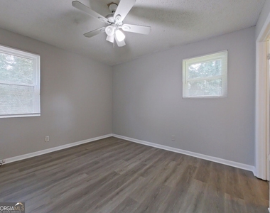 3406 Crane Ferry Road - Photo Thumbnail 5