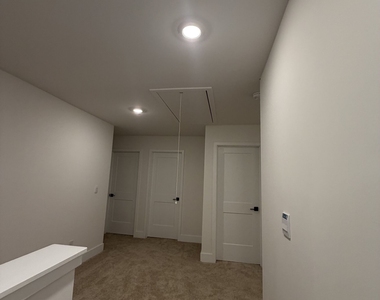 213 Laney Drive - Photo Thumbnail 15
