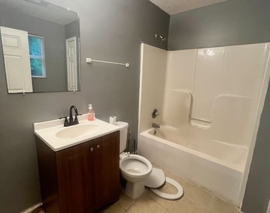 460 Elm Street - Photo Thumbnail 8