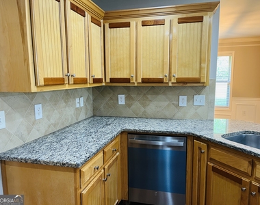 5750 Crest Hill Drive - Photo Thumbnail 15