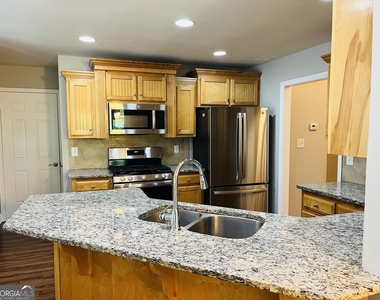 5750 Crest Hill Drive - Photo Thumbnail 13