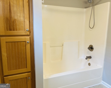 5750 Crest Hill Drive - Photo Thumbnail 27
