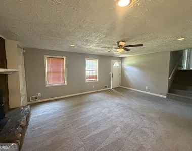 125 S Meadowcliff Circle - Photo Thumbnail 2