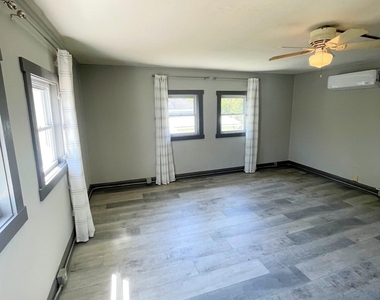 107 Parson Street - Photo Thumbnail 7