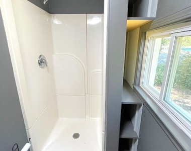 107 Parson Street - Photo Thumbnail 15