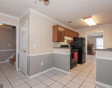 2769 New South Drive - Photo Thumbnail 10