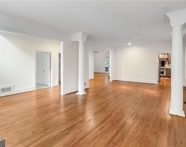448 Ivy Park Lane Ne - Photo Thumbnail 4