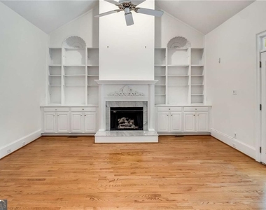 448 Ivy Park Lane Ne - Photo Thumbnail 7