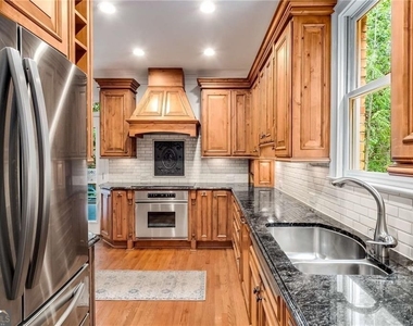 448 Ivy Park Lane Ne - Photo Thumbnail 11