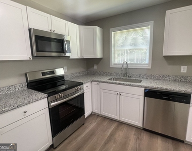 4599 Lexington Road - Photo Thumbnail 3