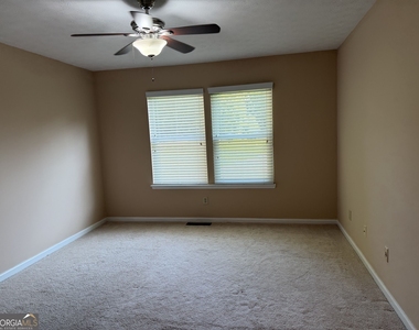 4654 Hampton Ne - Photo Thumbnail 20
