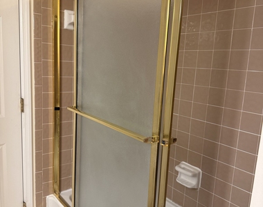 4654 Hampton Ne - Photo Thumbnail 15