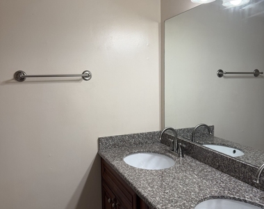4654 Hampton Ne - Photo Thumbnail 14