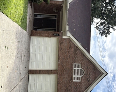 4654 Hampton Ne - Photo Thumbnail 13