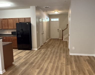151 Granite Way - Photo Thumbnail 21