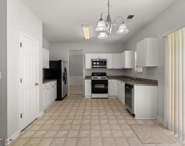 7648 Cozy Lane - Photo Thumbnail 14