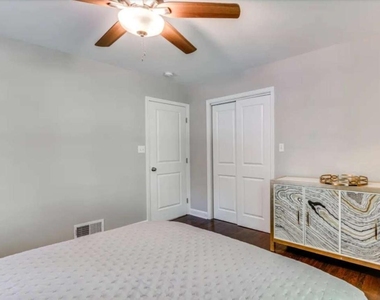 3305 Flowers Drive - Photo Thumbnail 9