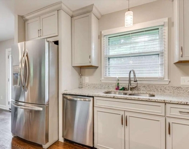 3305 Flowers Drive - Photo Thumbnail 13