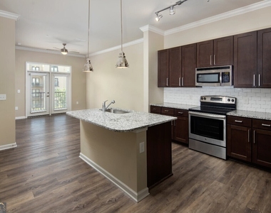 306 Ardmore Circle Nw - Photo Thumbnail 3