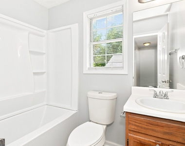 229 Hampton Drive - Photo Thumbnail 13