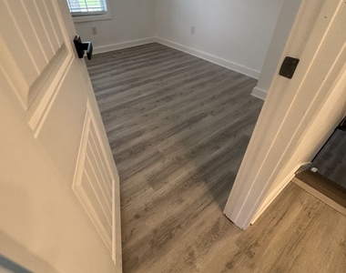 6365 Connell Road - Photo Thumbnail 20