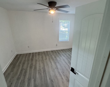 6365 Connell Road - Photo Thumbnail 13