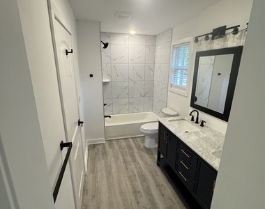 6365 Connell Road - Photo Thumbnail 11