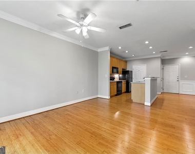 4201 Stratford Commons - Photo Thumbnail 9