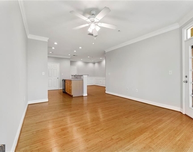 4201 Stratford Commons - Photo Thumbnail 5