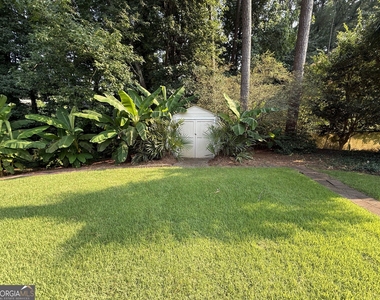 3897 Saddlecreek Drive - Photo Thumbnail 3