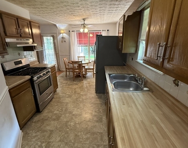 3897 Saddlecreek Drive - Photo Thumbnail 27