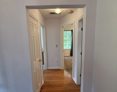 3897 Saddlecreek Drive - Photo Thumbnail 12
