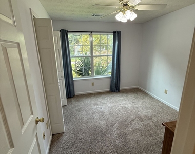3897 Saddlecreek Drive - Photo Thumbnail 33